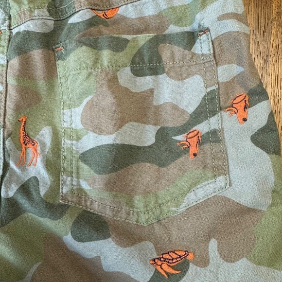 MINI BODEN Embroidered Camo Shorts Boys 9Y 9 134cm African Animals Short Boy - Picture 5 of 9